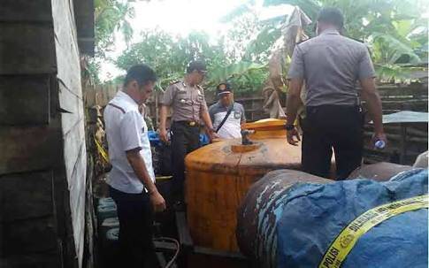 Satpolair Temukan Gudang Diduga Tempat Penimbunan BBM
