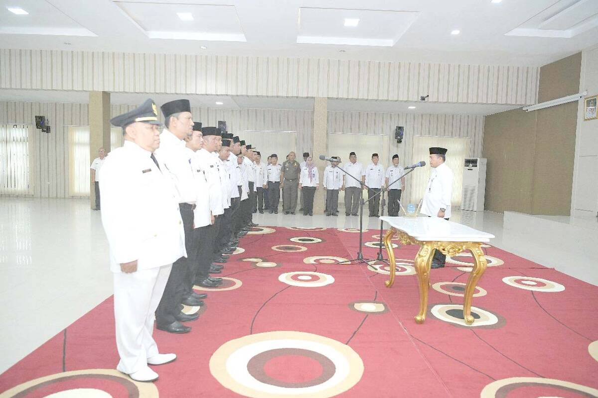 Sebanyak 12 Eselon III Lingkup Pemda Merangin Dilantik