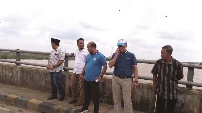 Segmen Jembatan Muarasabak Bergeser