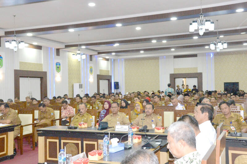 Sekda : Camat Harus Turut Awasi Pelaksanaan Program Pembangunan
