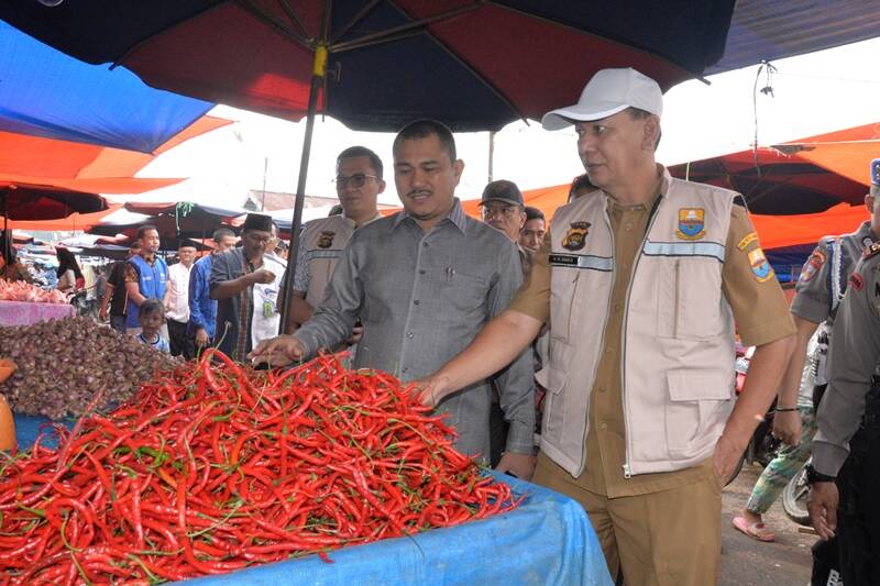 Sekda Imbau Masyarakat Cerdas Beli Kebutuhan Pokok