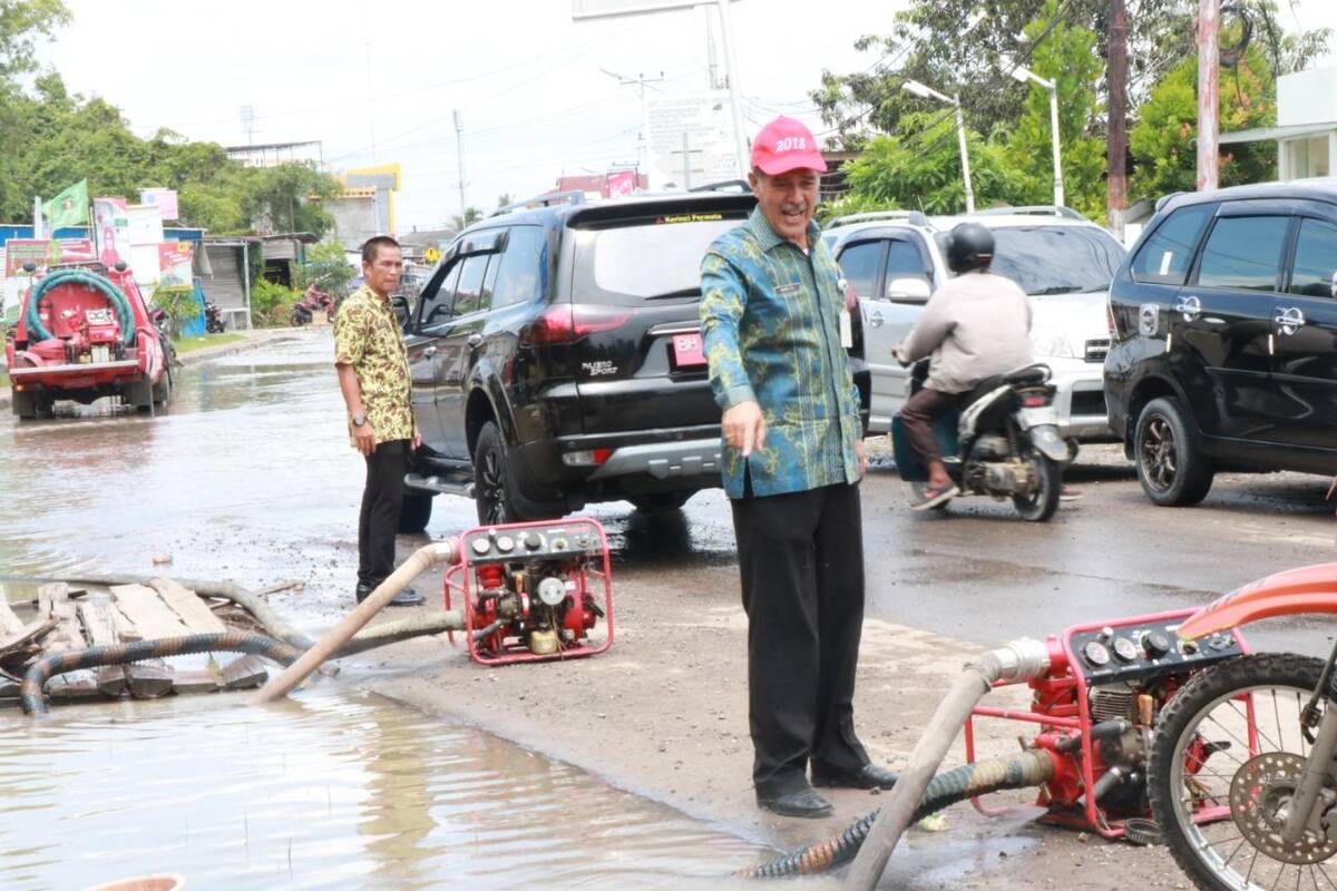 Sekda Kroscek Penyebab Genangan Air Jalan Dalam Kota