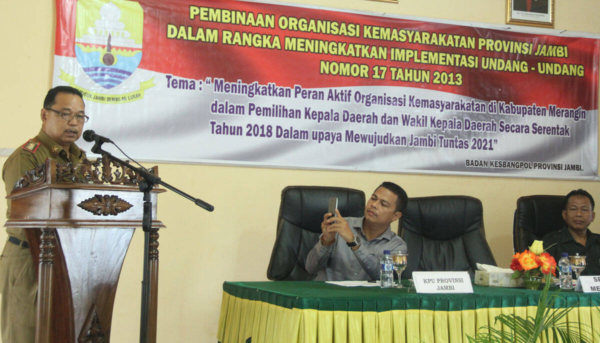 Sekda Merangin Buka Acara Pembinaan Ormas/LSM