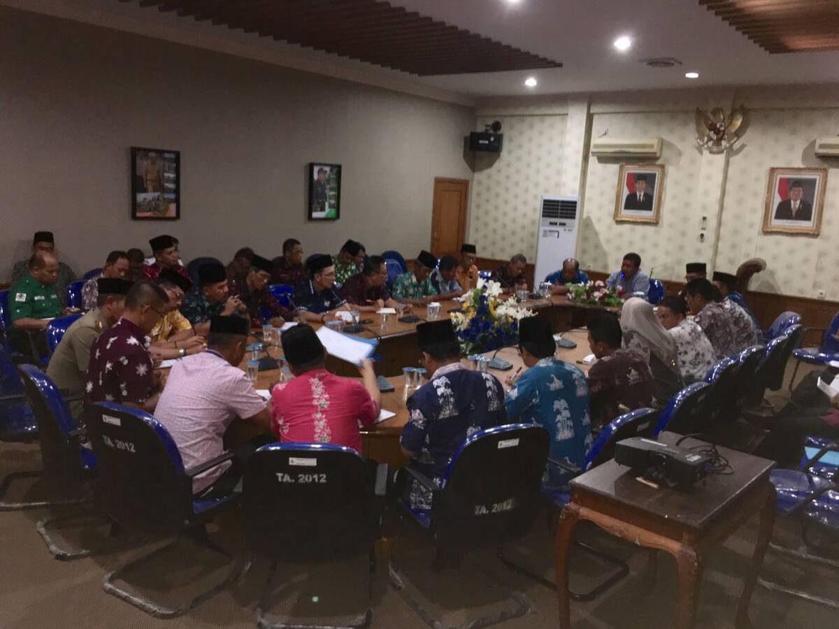 Sibuk Hadapi MTQ, Bupati Sempatkan Diri Pimpin Rapat