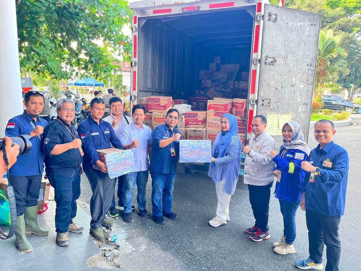 SKK Migas-KKKS Salurkan Bantuan Bencana Banjir dan Longsor di Sumatera Barat