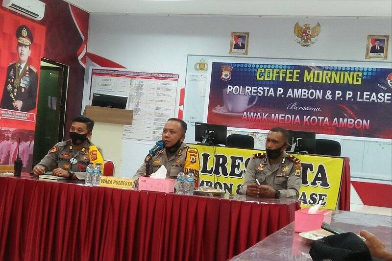 Sondi Bulroy Tewas di Kandang Ayam Milik Polisi