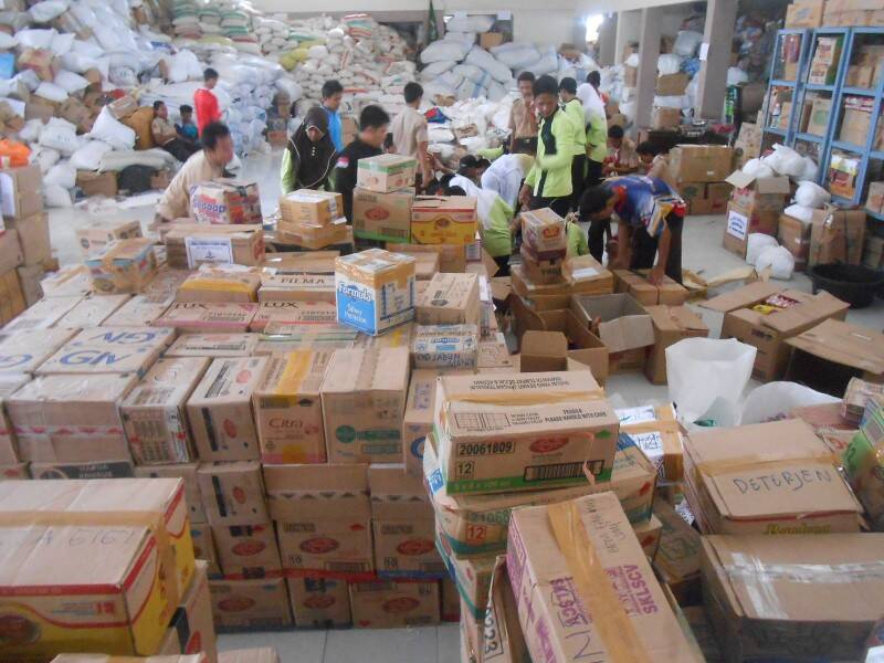 Stok Logistik Bantuan Sosial Minim