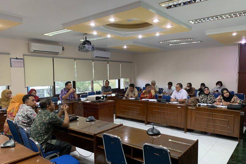Stuba Pansus Evaluasi Capaian Target RPJMD Gubernur Jambi