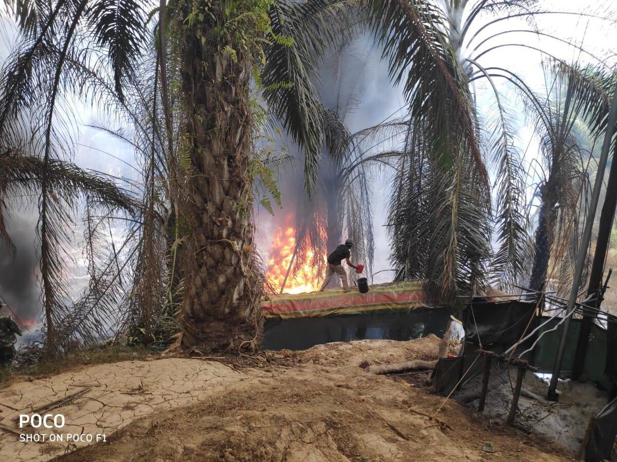 Sumur Minyak Ilegal di Kecamatan Bajubang Kembali Terbakar