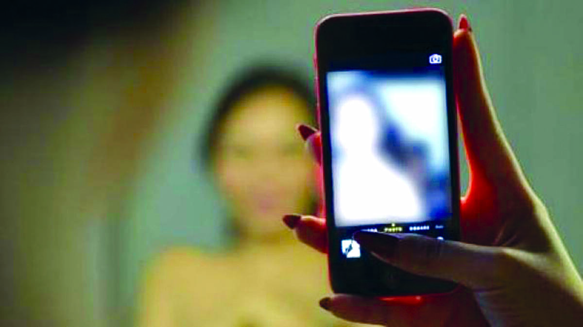 Tak Patut Ditiru, Foto Syur Siswi SMP Beredar