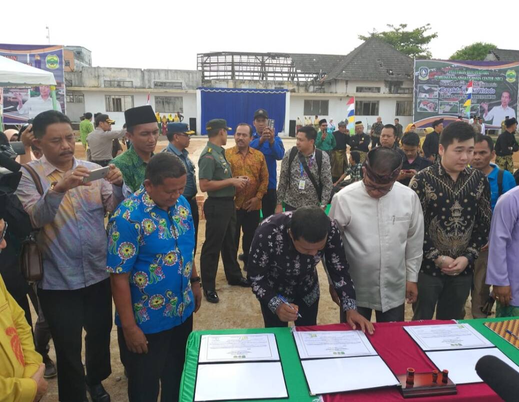 Tanjabtim Bersama Dua Kabupaten Teken MoU Pengembangan Kelapa