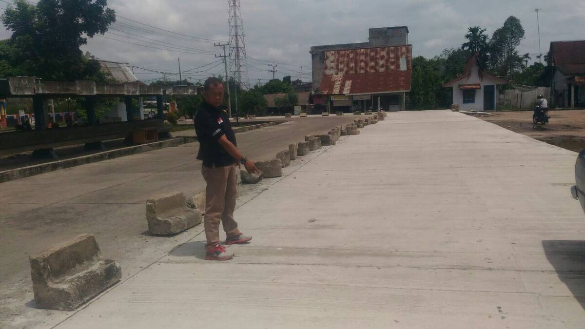 Telan Angka Rp 899 Juta Lebih, Jalan Terminal Muara Bulian Sudah Retak