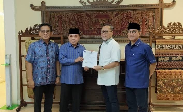 Tepis Omongan Airlangga Hartarto, Al Haris ke PAN: Golkar Bukan Pengusung Saya sebagai Gubernur
