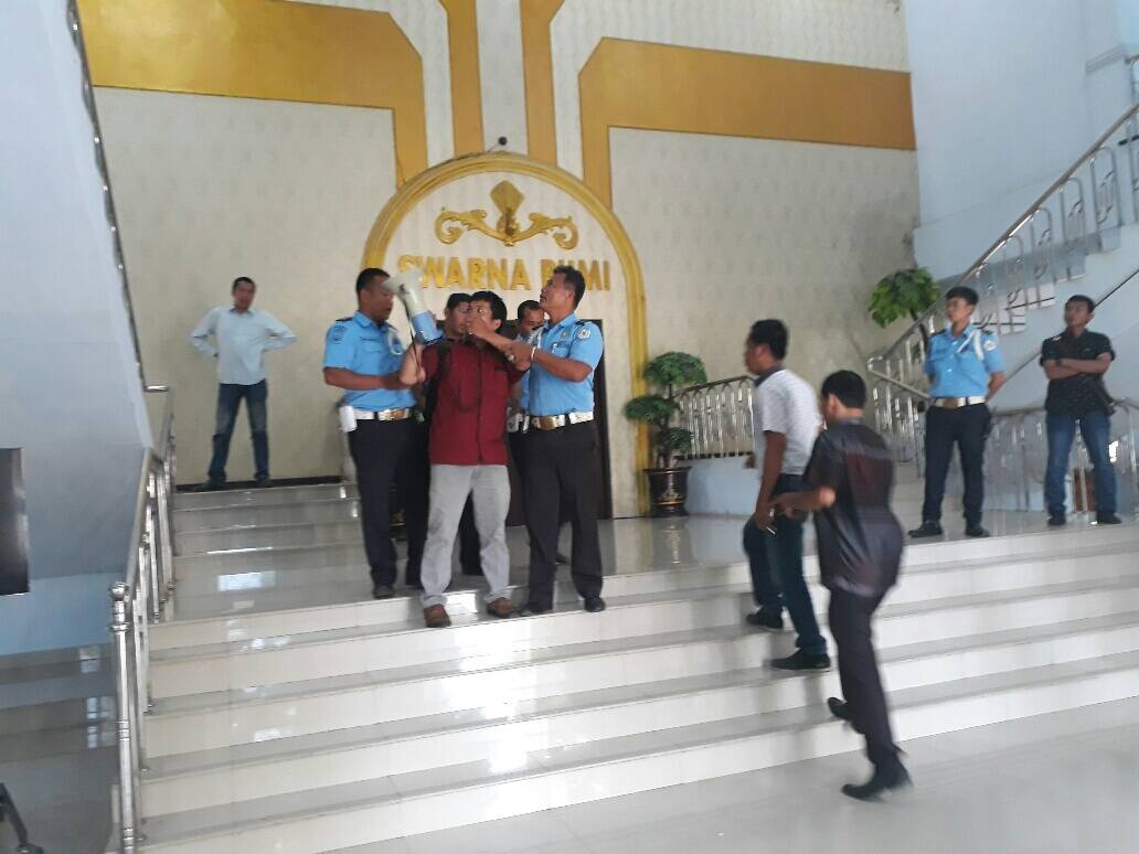 Terkait Kesewenangan Fresh moon, Masa Menilai Dewan Bermain Mata