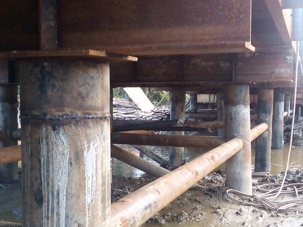 Tiang Jembatan Parit V Disambung Jadi Sorotan
