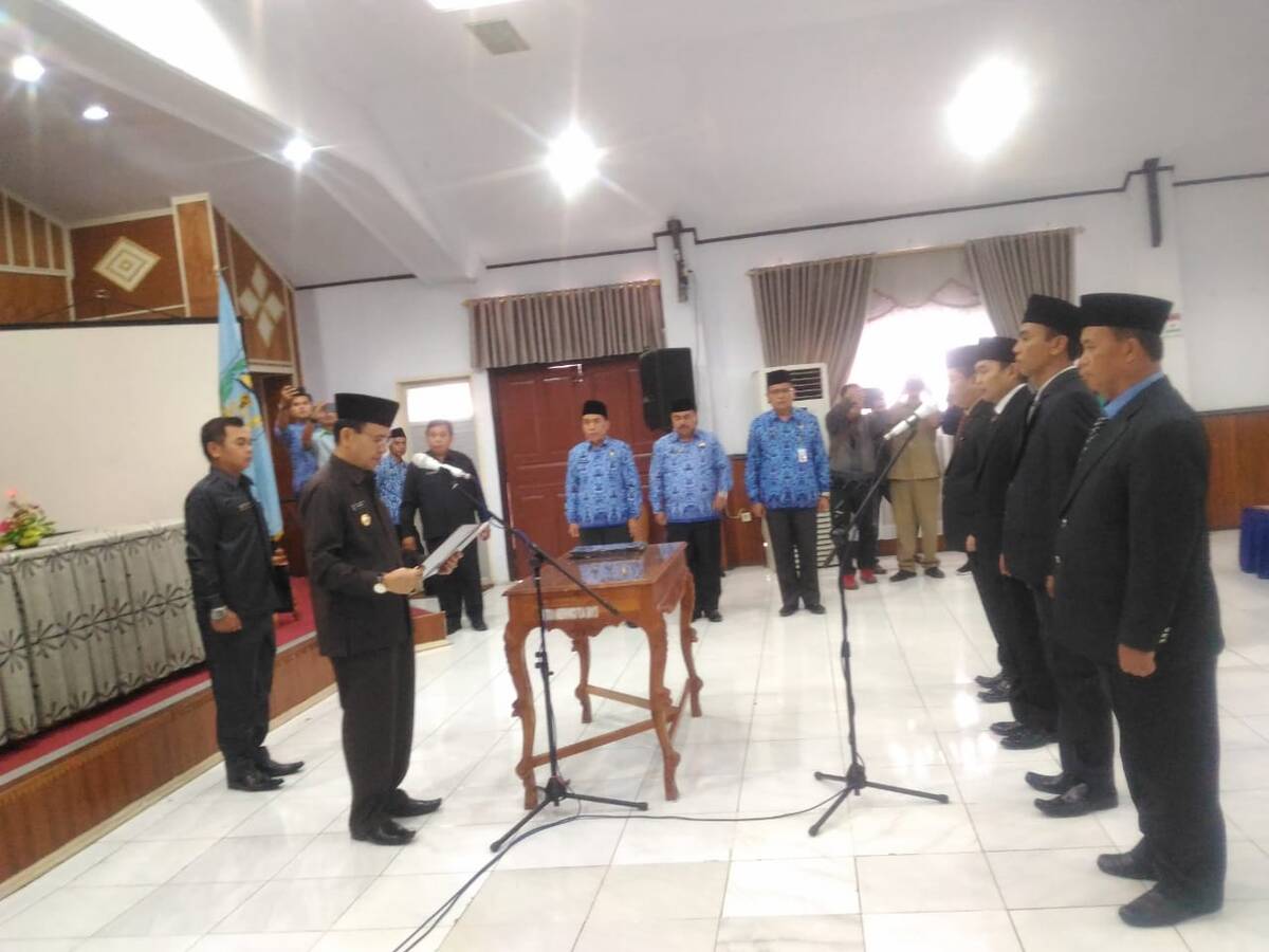 Tiga Direksi PDAM Tirta Sakti dan Kepala Disperindag Kerinci Dilantik