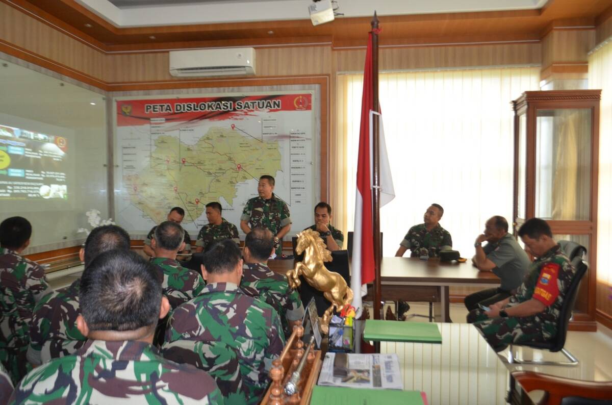 Tim Pengendalian Program TNI AD Kunjungi Korem 042/Gapu