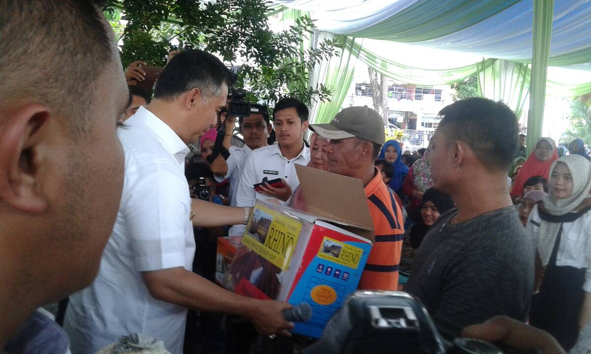 Tingkatkan Kesejahteraan, Pemkot Salurkan Bantuan