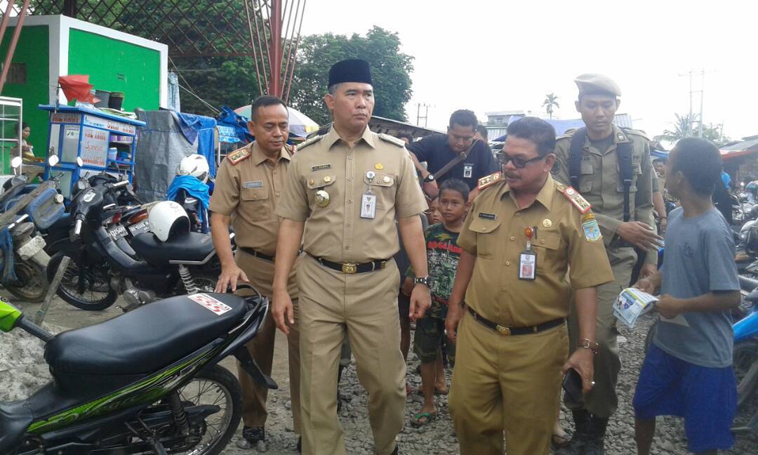 Tinjau Pasar Aur Duri, Fasha Janji Tambah Kios Baru