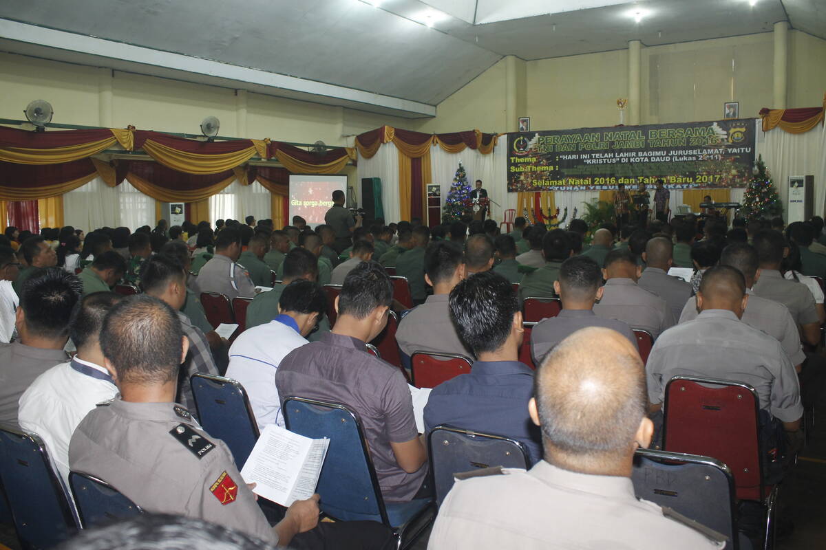 TNI – AD dan Polri Provinsi Rayakan Natal dan Tahun Baru Bersama