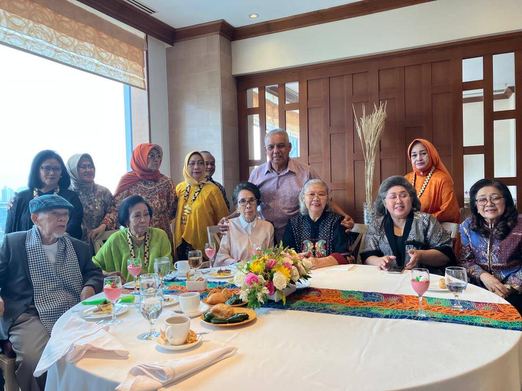 Tokoh Jambi Temu Sesama Petinggi, Dihadiri Ibunda Ketum Golkar dan Istri Mantan Wapres