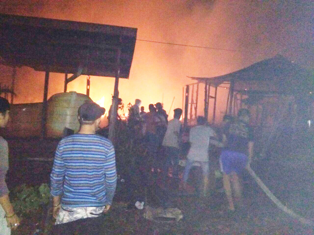 Tujuh Unit Rumah Warga Sungai Saren Ludes Dilahap Api
