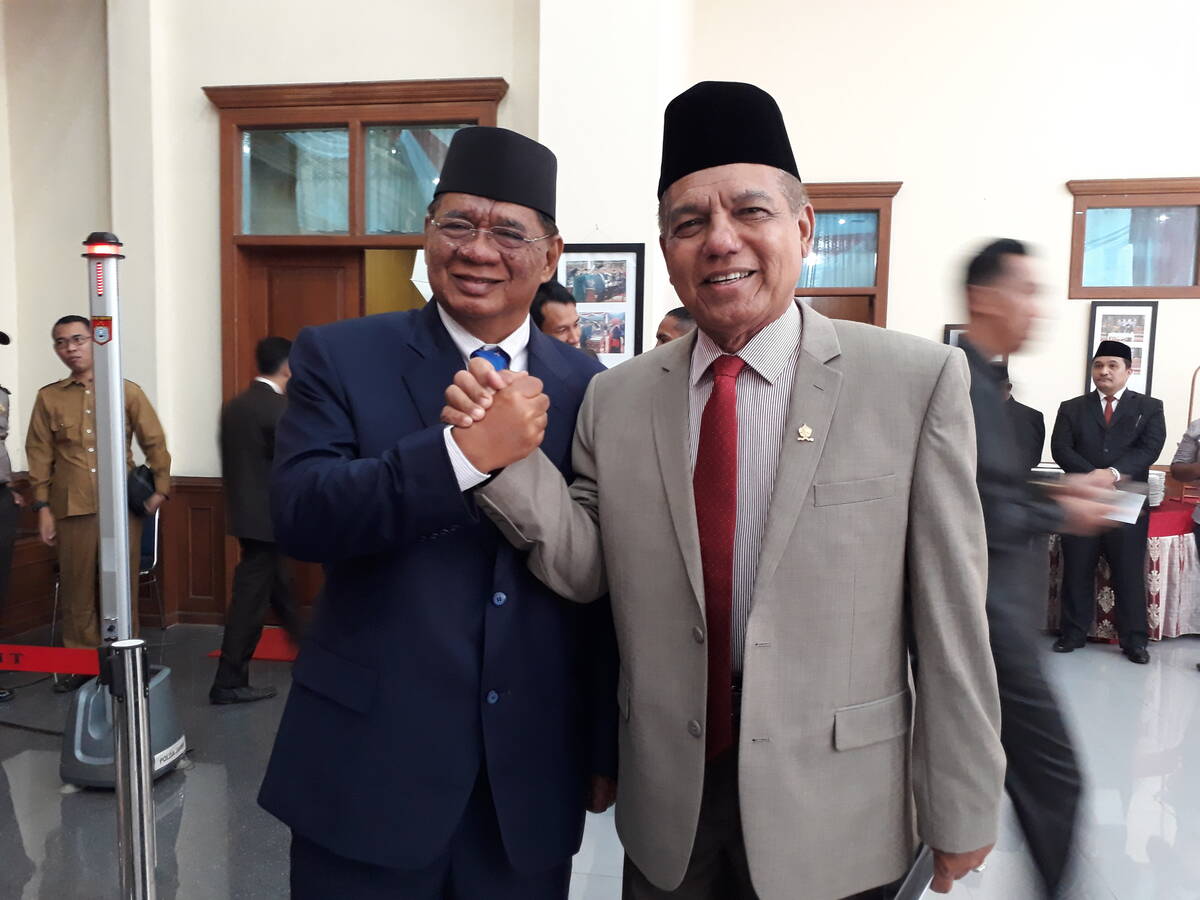 Usman Ermulan Hadiri Pelantikan 55 DPRD Provinsi Jambi