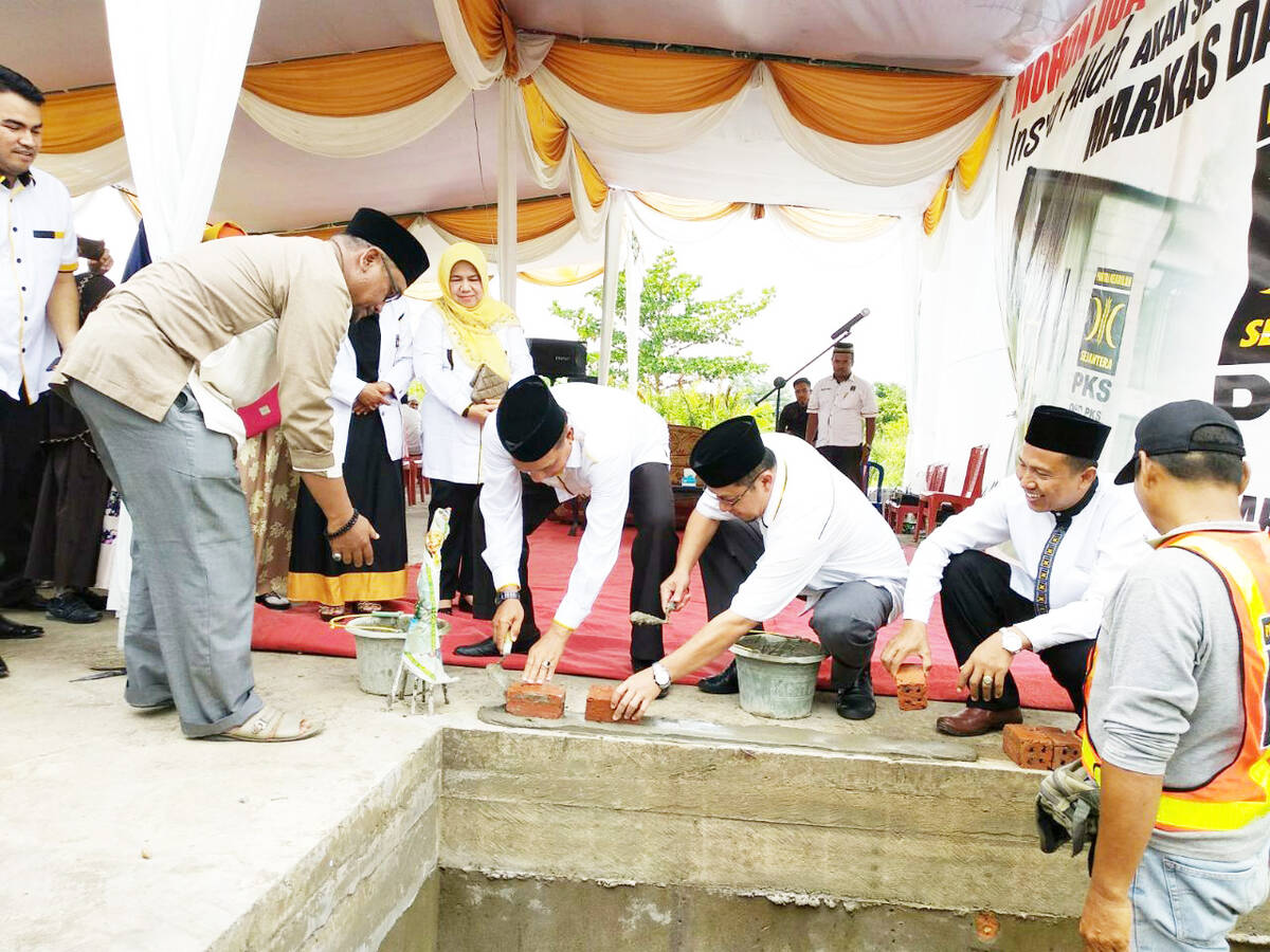 Usman Ermulan Hadiri Peletekan Batu Pertama “Rumah Dakwah” PKS Tanjabbar