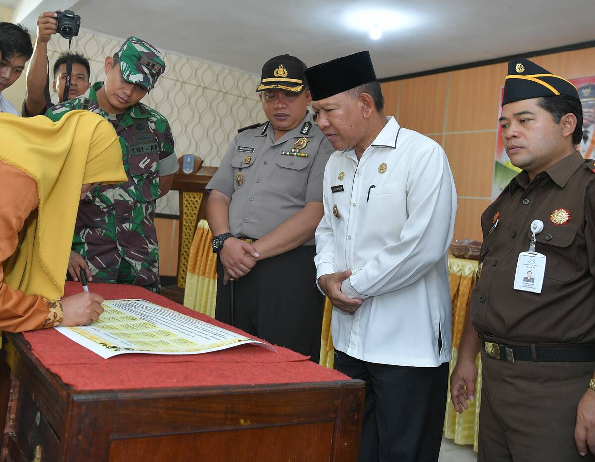 Wabup Buka Deklarasi Damai Pilkades Serentak