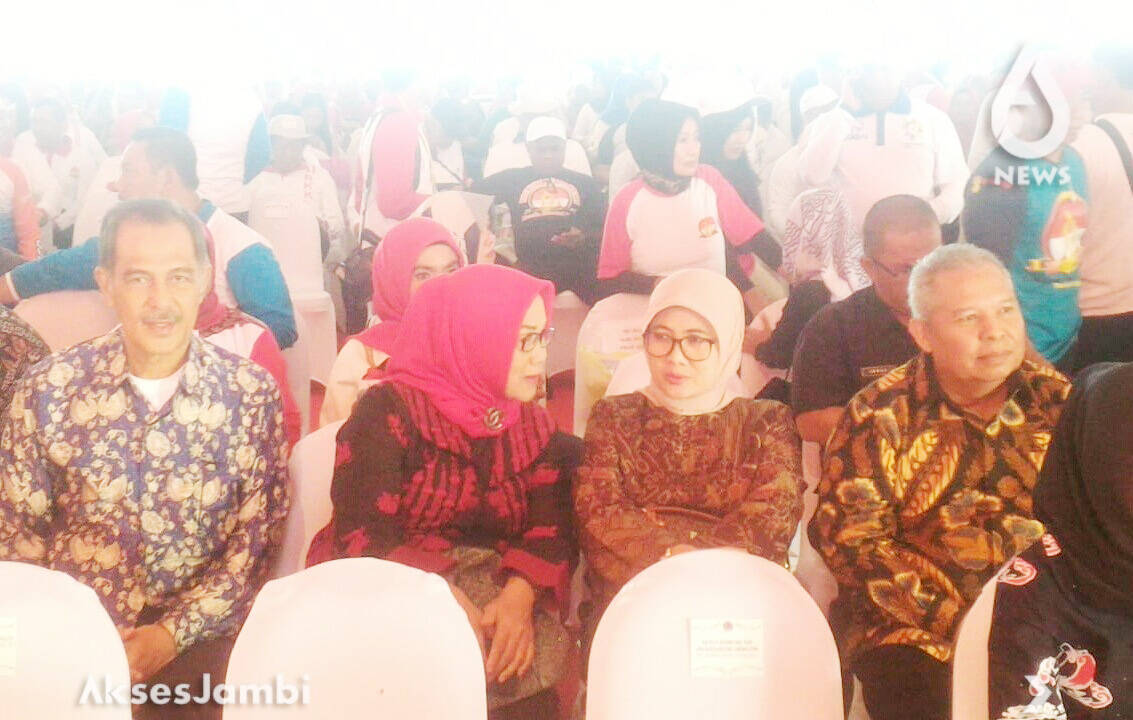 Wabup Halal Bihalal Bersama Keluarga Besar Jambi di Kota Batam