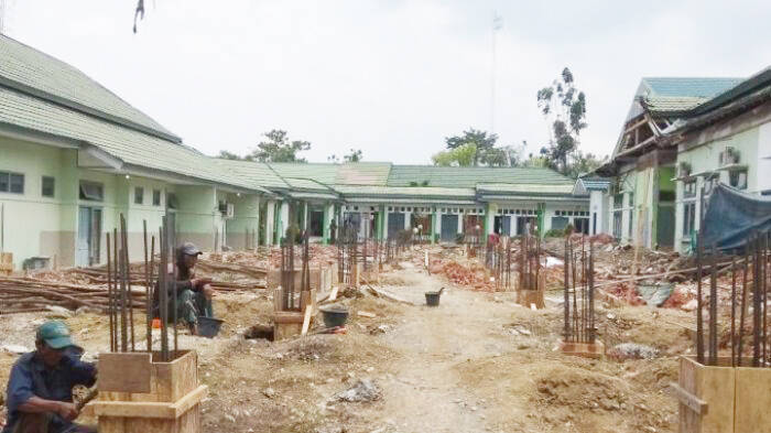 Wabup Hillalatil Badri Tinjau Pembangunan Gedung RSID Khatib