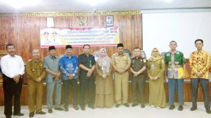 Wabup Hillatil Badri Buka Sosialisasi Perubahan Kebijakan Kependudukan Dan Catatan Sipil