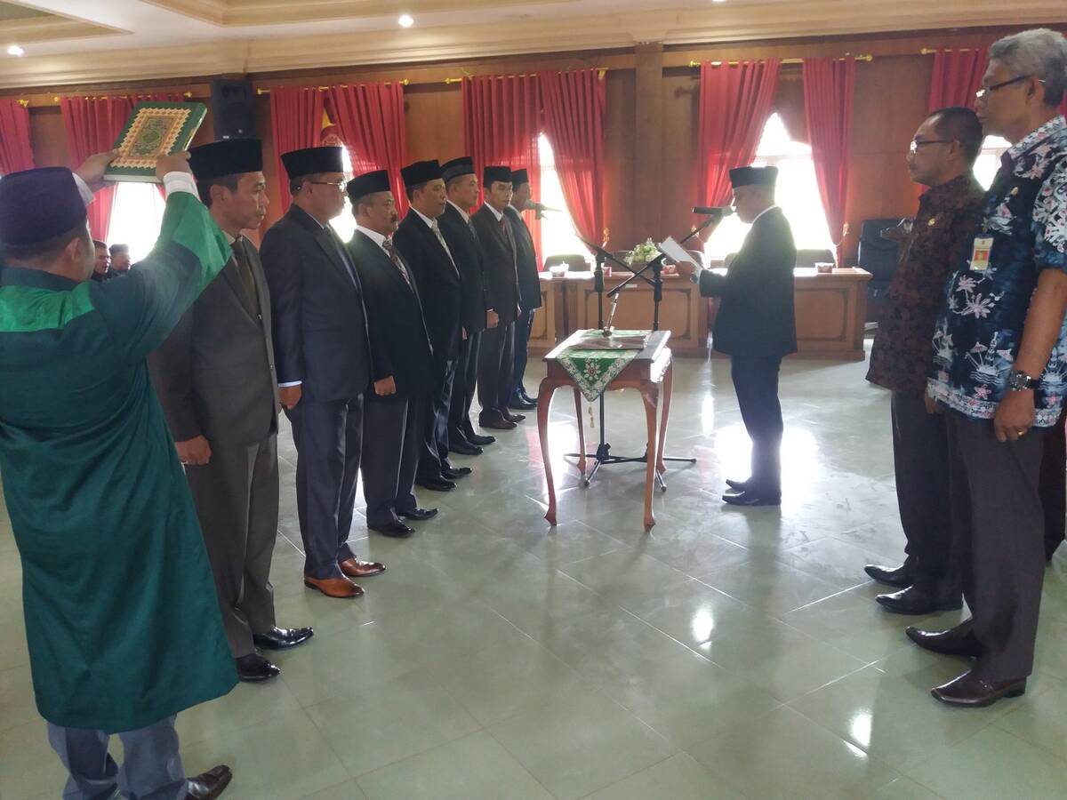 Wabup Tanjabtim Lantik Tujuh Eselon II