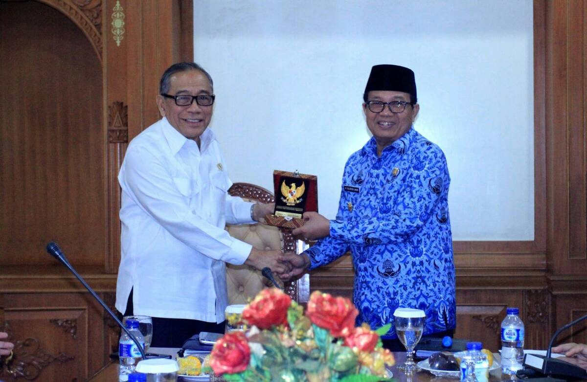 Wagub Paparkan Dukungan Pemprov Terhadap Sistem Hamkam Kepada Wantimpres