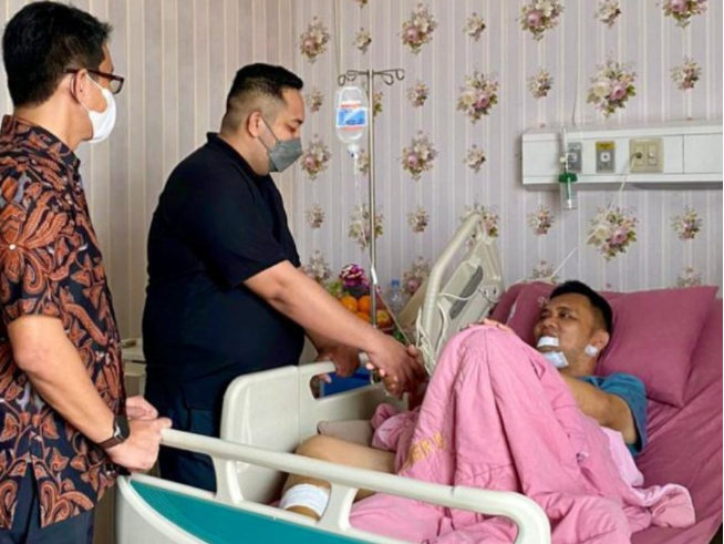 Waka DPRD Jenguk Kapolda Jambi: Dia Menahan Haus