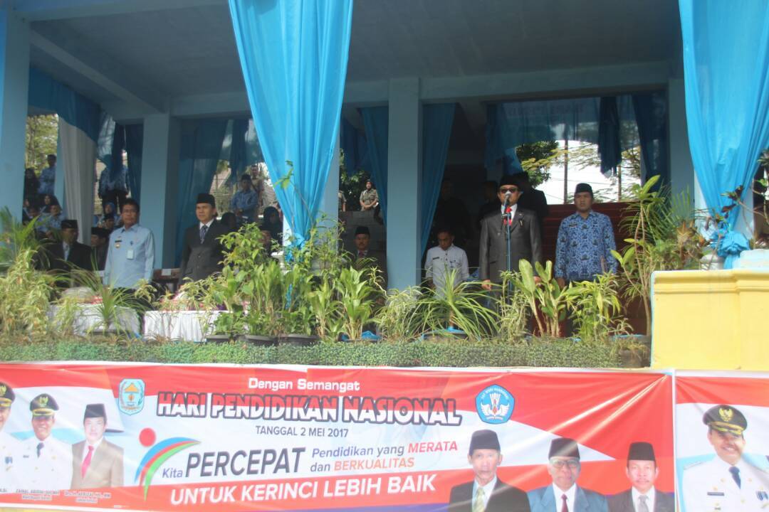 Wakil Gubernur Jambi Pembina Upacara Hardiknas di Kerinci