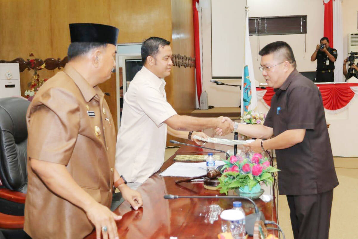 Wakil Ketua DPRD Pimpin Paripurna Pertama Lima Raperda