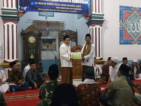 Wako AJB Safari Ramdhan di Mesjid Nurul Hilal Dujung Sakti, kecamatan Koto Baru
