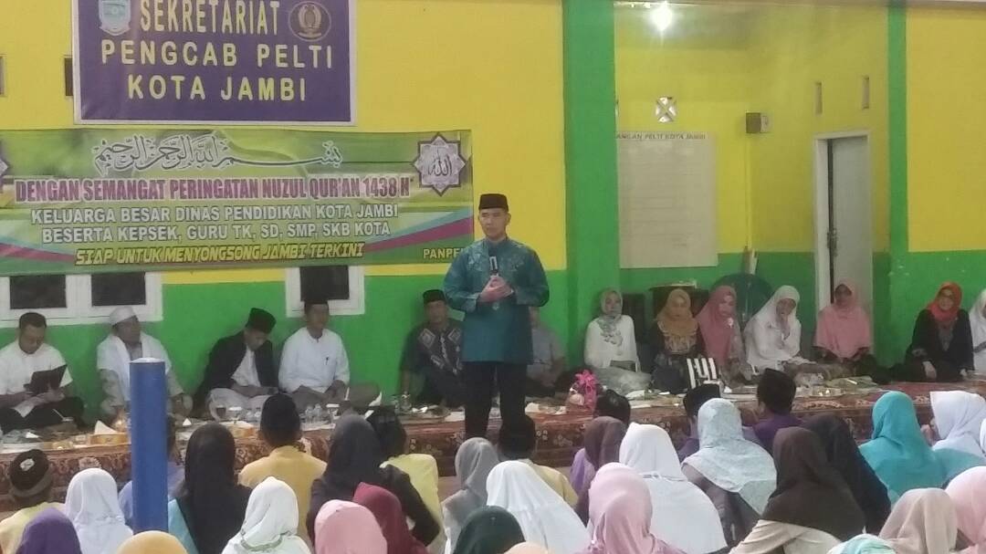 Walikota Fasha Buka Bersama dengan Keluarga Besar Diknas Jambi