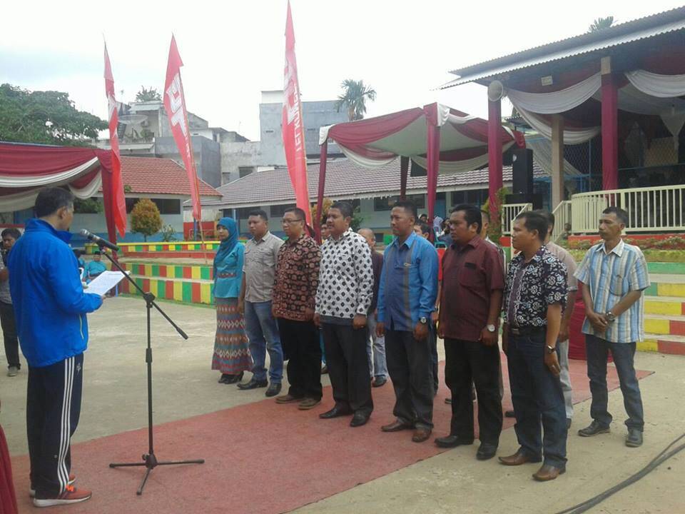 Walikota Kukuhkan Pengurusan Alumni SMK PGRI 2 Kota Jambi