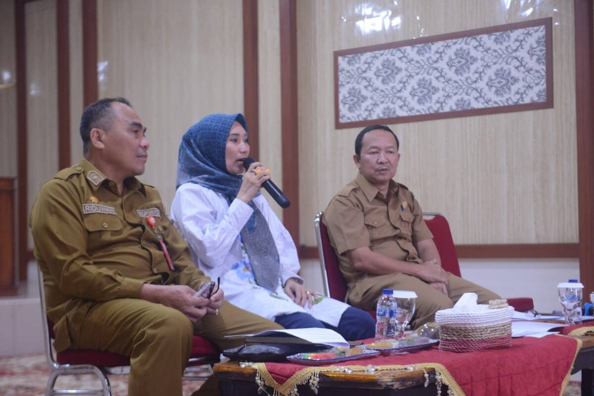 Warga Muaro Jambi, Yuk Ikuti Lomba Fashion Show dan Desain Batik