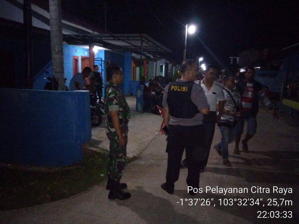 Warga Perumahan di Mendalo Dihebohkan Benda Mirip Bom