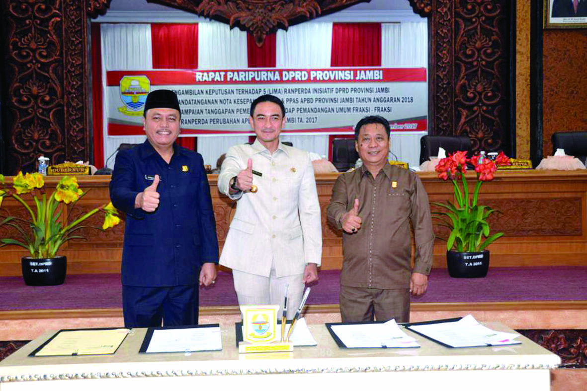 Wujudkan Jambi Tuntas, DPRD dan Gubernur Sahkan 5 Raperda