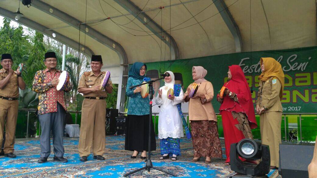 Yuliana Fasha Buka Festival Qasidah Rebana