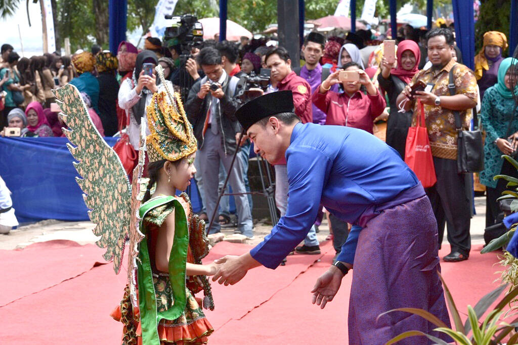 Zola Harap Festival Sungai Batanghari Geliatkan Pariwisata Jambi